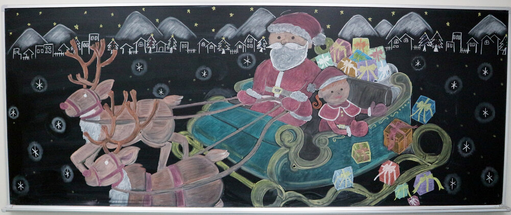 黒板アート制作 クリスマス 黒板アート制作 クリスマス 取り組み 井野口病院 東広島の地域医療と介護を支える病院